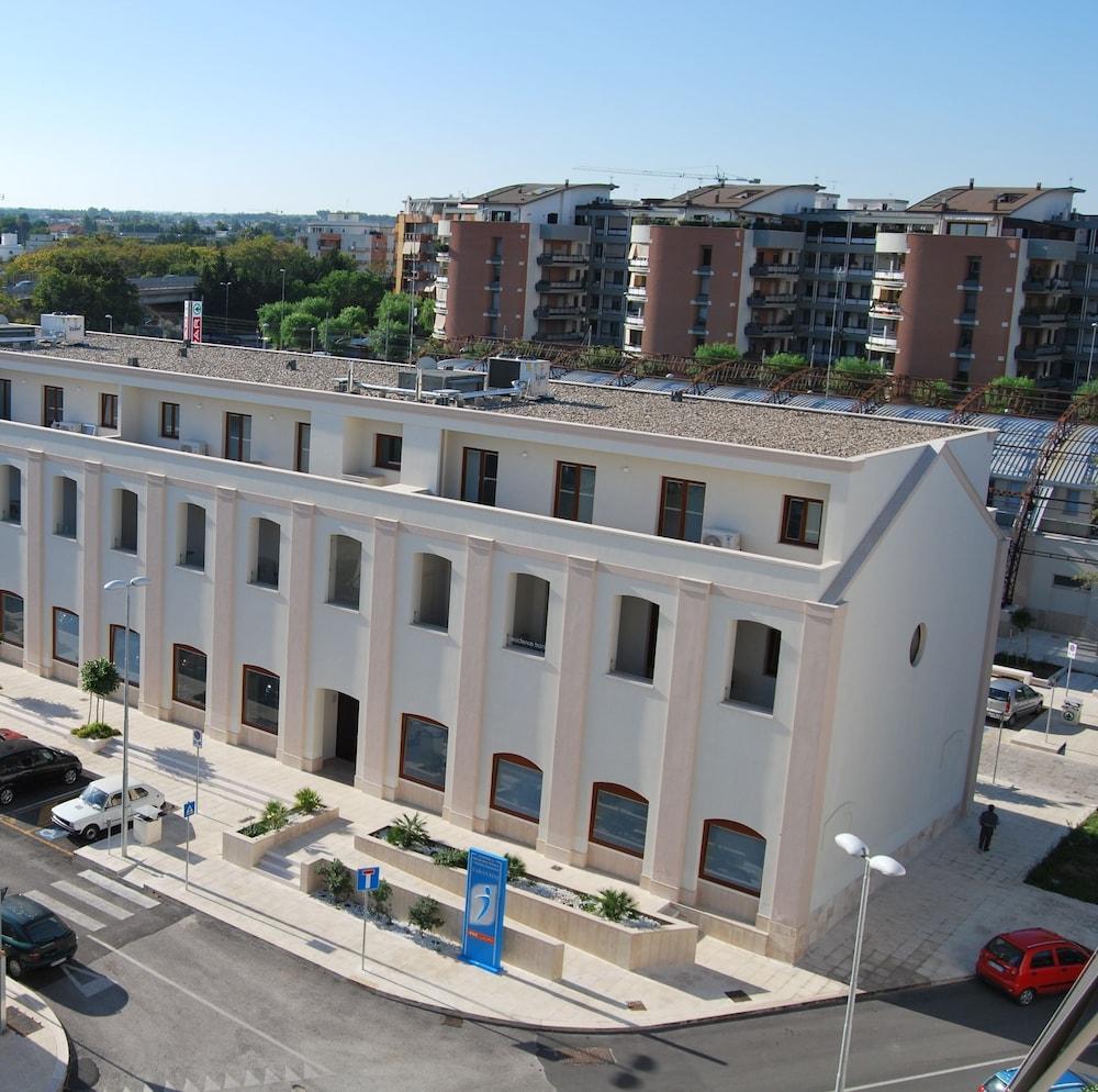 Residence טרני מראה חיצוני תמונה